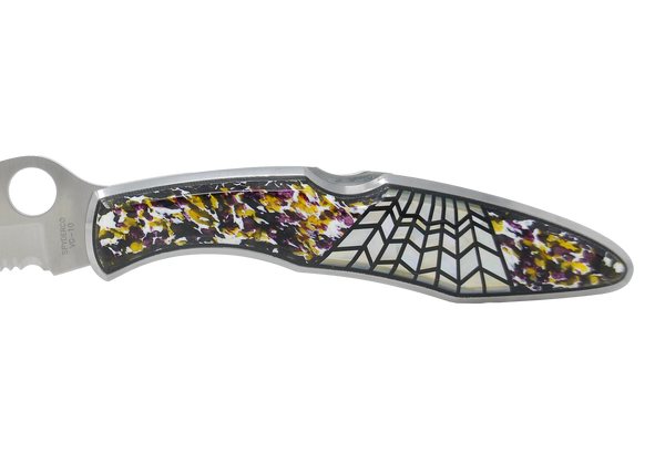 Spyderco Police Serrated Blade w/ Galalith vintage plastics/mother of pear web